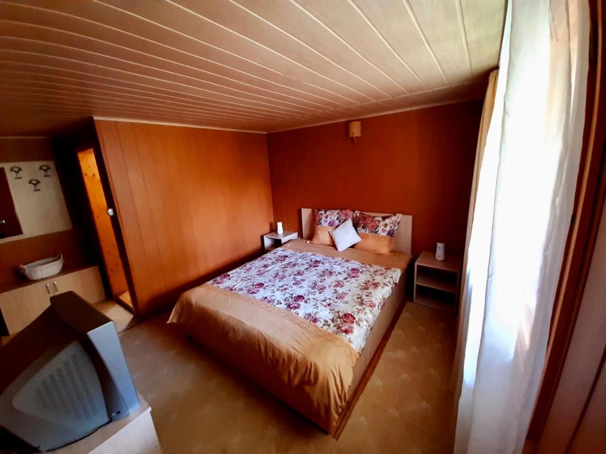 Vila Pelin Hotel Lepşa Esterno foto